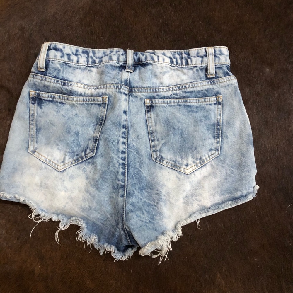 Shorts - Picture 2 of 2